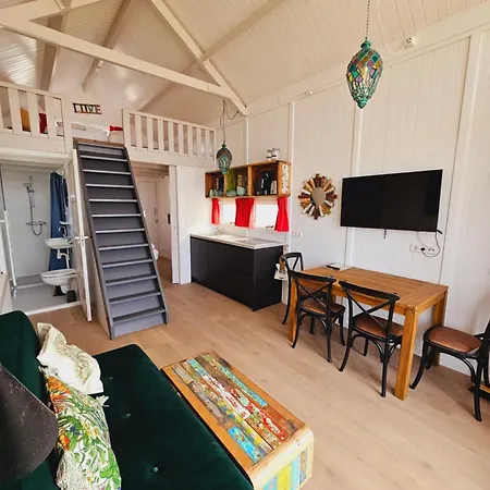 別荘 Strandvakantiehuisjes Katwijk カトウェイク・アーン・ゼー