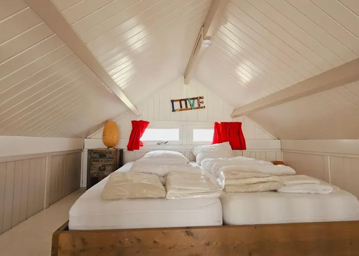 Strandvakantiehuisjes Katwijk * カトウェイク・アーン・ゼー